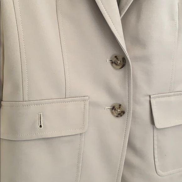 Banana Republic Khaki Blazer - Picture 4 of 5